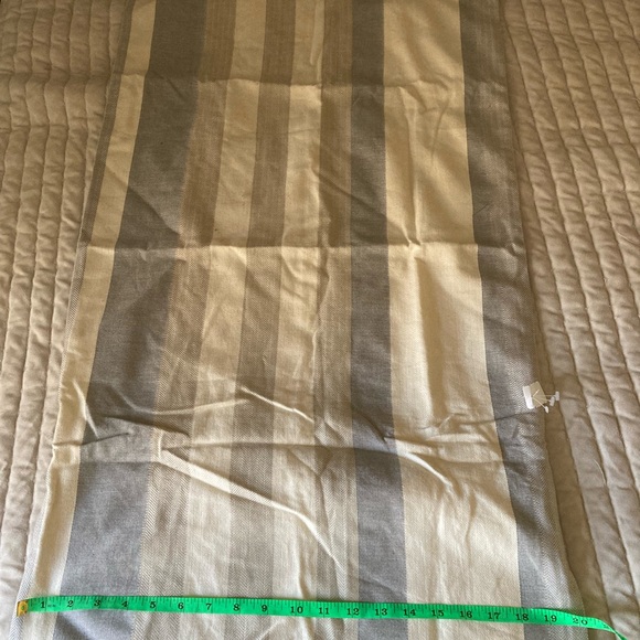 Pottery Barn Linen Striped King Pillow Case - Picture 3 of 7